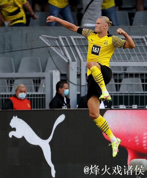 德甲-哈兰德双响+造点创纪录 多特5-0大胜